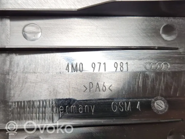 Audi A4 S4 B9 Inne części wnętrza samochodu 4M0971981