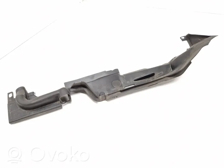 Audi A4 S4 B9 Rivestimento dell’estremità del parafango 8W0821170