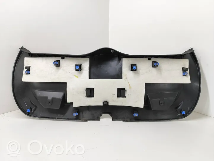 Citroen C4 II Takaluukun koristelista 9687486577