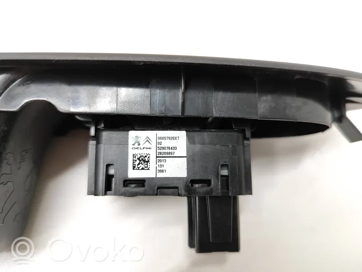 Citroen C4 II Interruttore di controllo dell’alzacristalli elettrico 9670298277