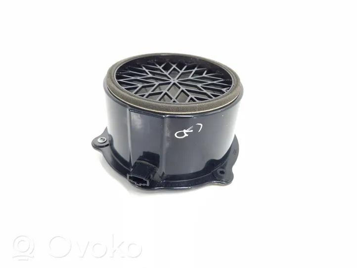 Audi A6 Allroad C6 Skaļrunis (-i) pakaļējās durvīs 4F0035415