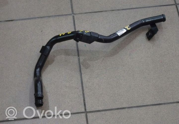 Volkswagen Touareg II Tuyau de liquide de refroidissement moteur 7P0121065G