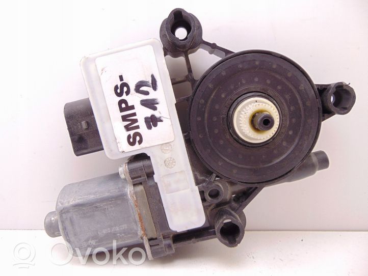 Audi A5 Motorino alzacristalli della portiera anteriore 5Q0959811C