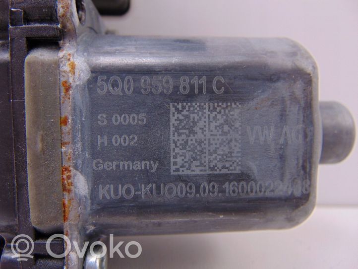 Audi A5 Fensterhebermotor Tür vorne 5Q0959811C