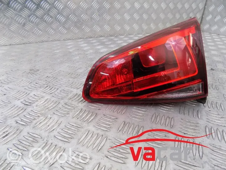 Volkswagen Golf VII Lampy tylnej klapy bagażnika 5G0945094AE