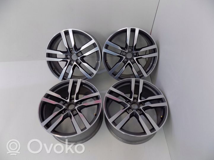 Audi TT TTS RS Mk3 8S Felgi aluminiowe R19 8S0601025F