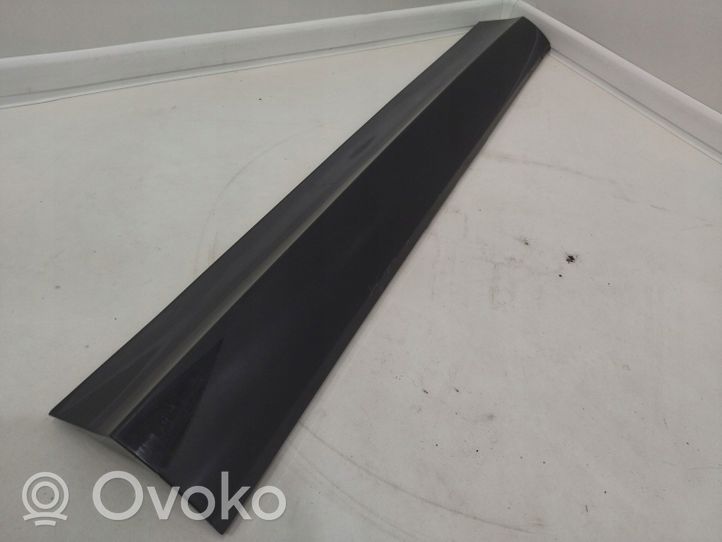 Audi Q3 8U Rivestimento della portiera anteriore (modanatura) 8U0853960F