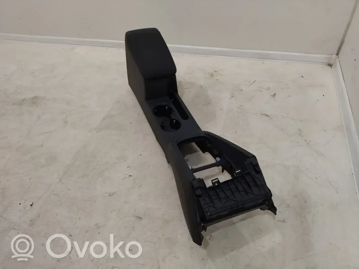 Volkswagen Jetta VI Center console 5C8863765