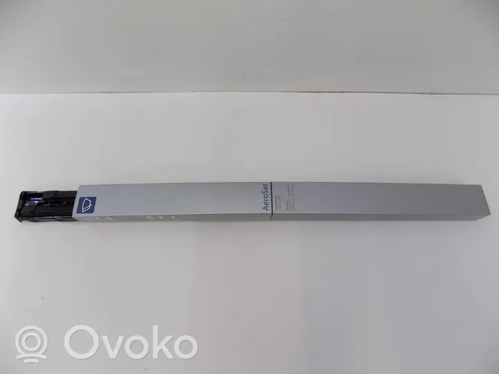 Volkswagen Touareg II Windshield/front glass wiper blade 7P0998002