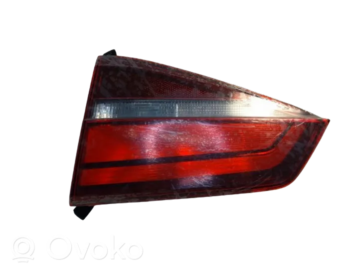 Volkswagen Jetta VI Rear/tail lights 5C6945094K