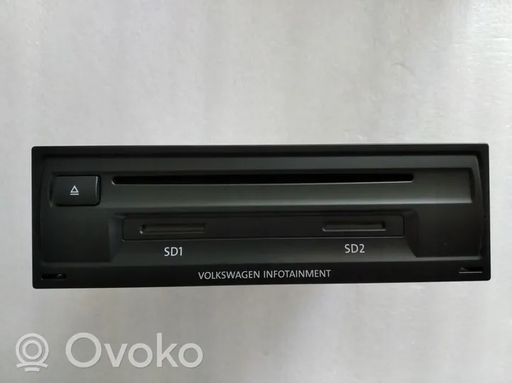 Volkswagen Golf VII Stacja multimedialna GPS / CD / DVD 3G0035043B