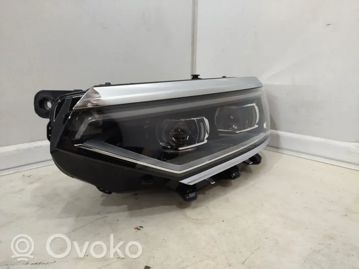 Volkswagen PASSAT B8 Lampa przednia 3G2941081T