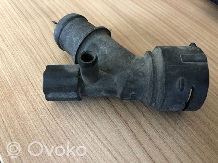 Volkswagen Golf IV Tuyau de liquide de refroidissement moteur 1J0121619A