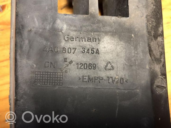 Audi A6 S6 C4 4A Etupuskurin alempi jäähdytinsäleikkö 4A0807345A