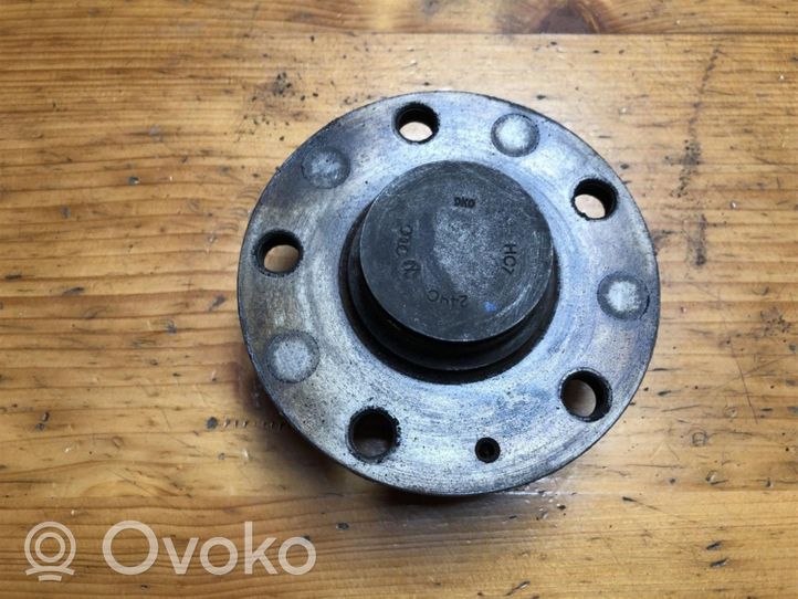 Volkswagen PASSAT B7 Rear wheel hub 3G0598611A