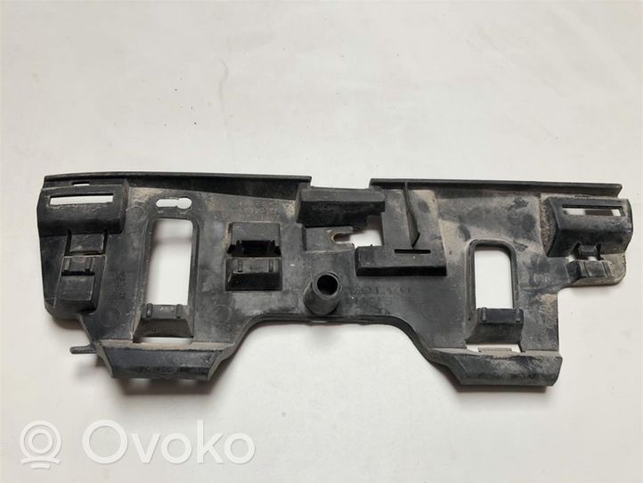 Volvo S40, V40 Support de pare-chocs arrière 800913