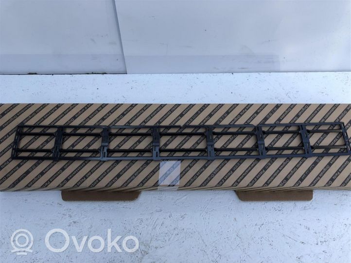 Fiat Ducato Kratka dolna zderzaka przedniego 1315942070