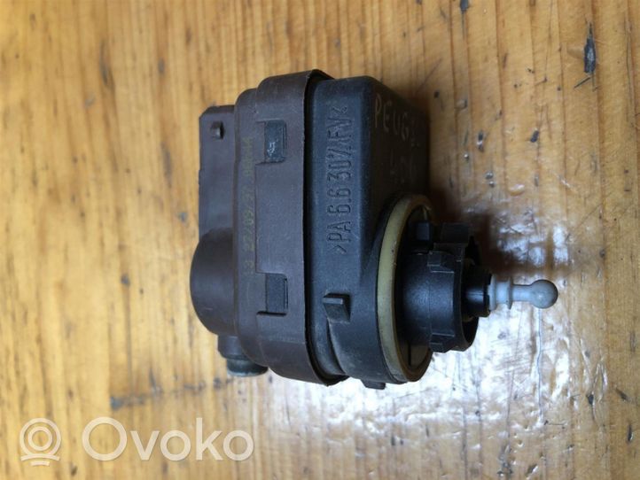 Peugeot 406 Moteur de réglage du niveau des phares, 10.00 € | OVOKO