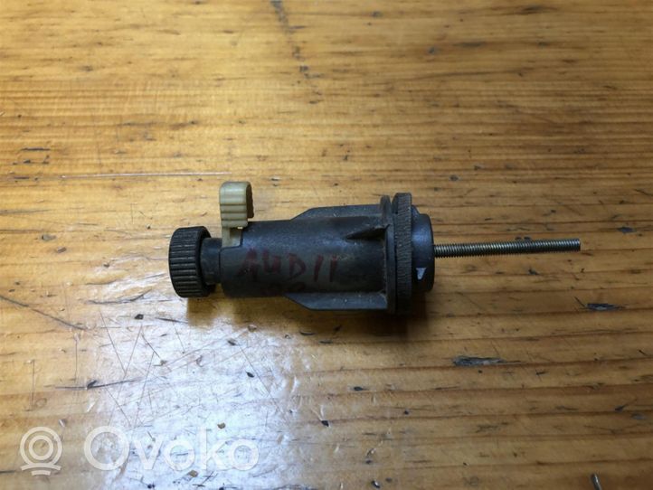 Audi 100 200 5000 C3 Element lampy przedniej 