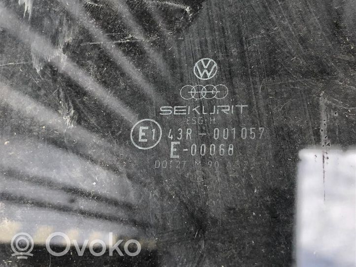 Volkswagen PASSAT aizmugurējo durvju stikls 