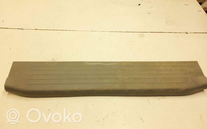 Toyota Hilux (AN10, AN20, AN30) Copertura del rivestimento del sottoporta anteriore 679130K020