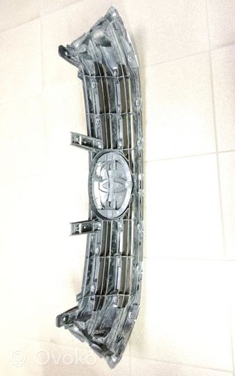 Toyota Hilux (AN120, AN130) Front bumper upper radiator grill 531000KB30