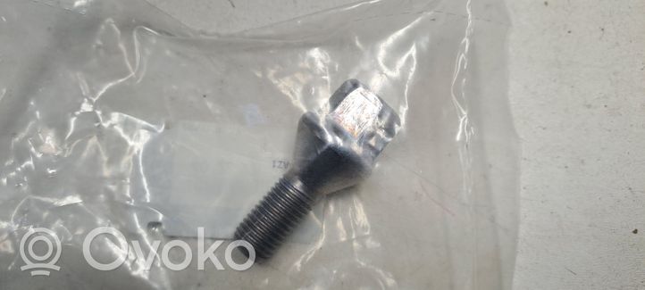 Renault Megane III Nuts/bolts 402222121R