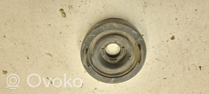 Toyota Hilux (AN10, AN20, AN30) Osłona żarówki lampy przedniej 929655T004