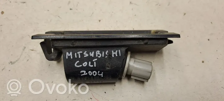 Mitsubishi Colt Lampa oświetlenia tylnej tablicy rejestracyjnej MR957364