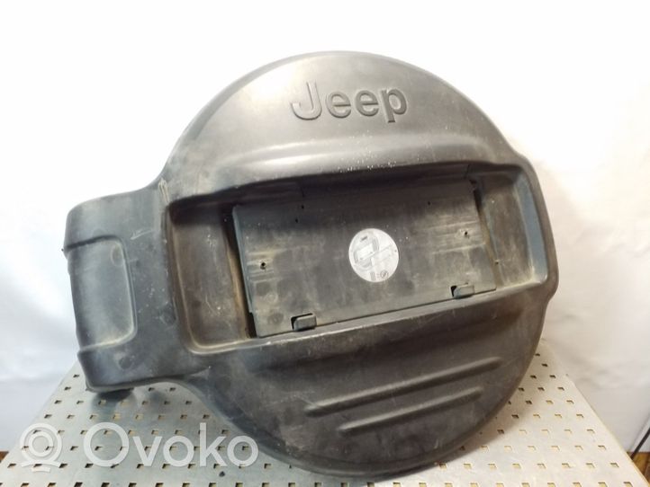 Jeep Cherokee III KJ Rivestimento vano della ruota di scorta 5HF06TRMAJ