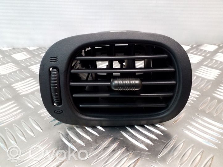 Chrysler Grand Voyager IV Garniture, panneau de grille d'aération latérale 0SC91TRMAA