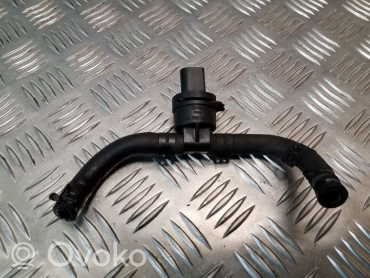 Volkswagen Touran I Kraftstofftemperatur Sensor Fühler Geber 038906081B