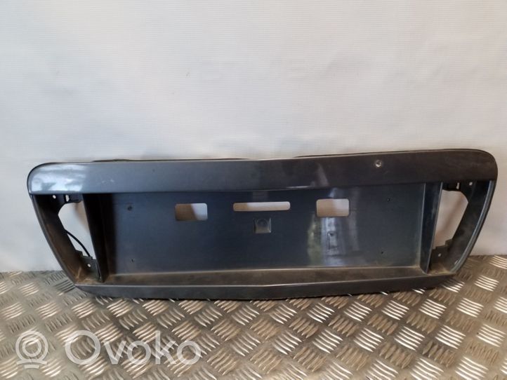 Nissan Primera Garniture de hayon 90810AU400