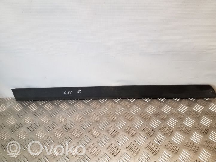 Volvo V70 Takaoven lista (muoto) 09187735