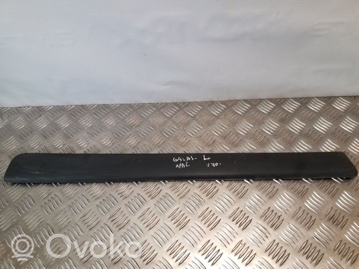 Volvo V70 Takaoven lista (muoto) 9484227