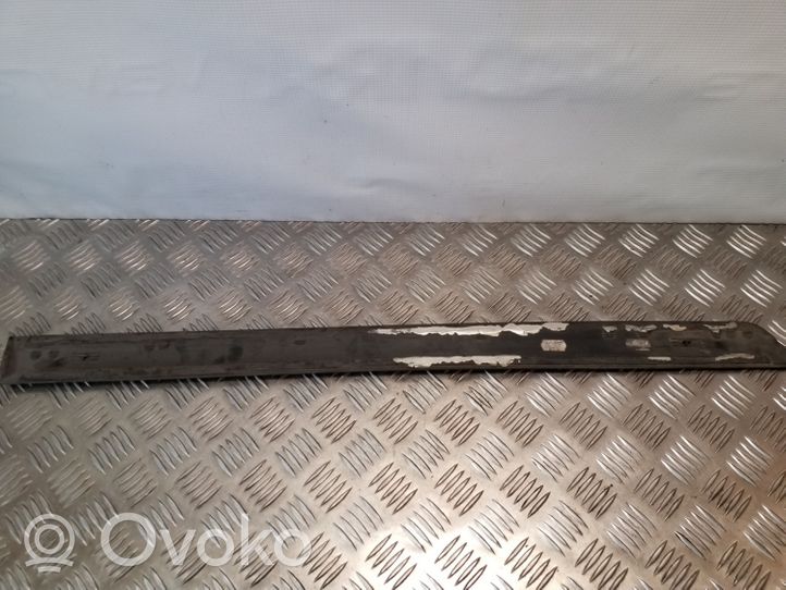 Volvo V70 Takaoven lista (muoto) 09187734