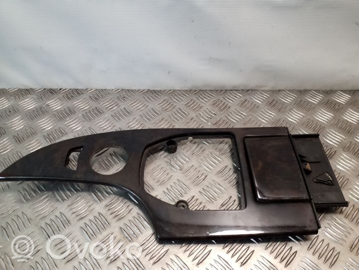 BMW 5 E60 E61 Rivestimento laterale della consolle centrale anteriore 7059920