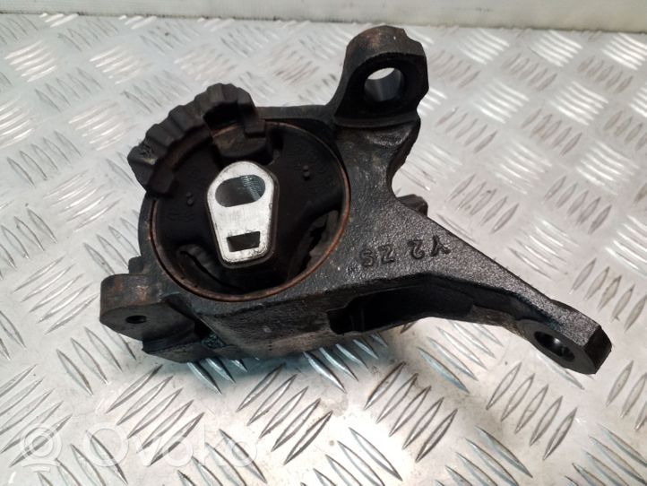 Mazda 6 Supporto di montaggio del motore K1442