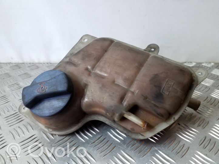 Audi A4 S4 B5 8D Serbatoio di compensazione del liquido refrigerante/vaschetta 8D0121403D