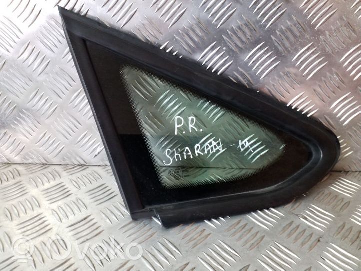 Volkswagen Sharan Front triangle window/glass 7N0845412B