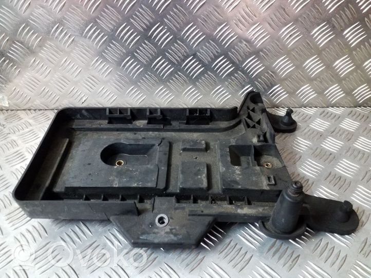 Volkswagen Sharan Battery tray 7N0915333