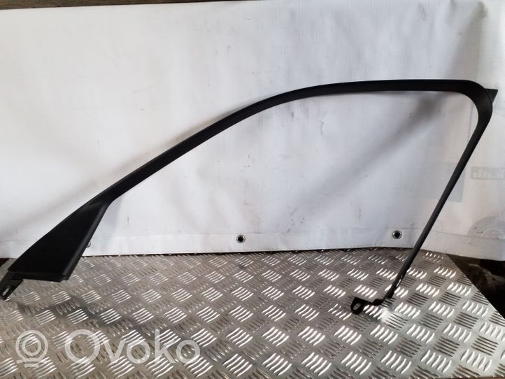 BMW X3 E83 Altro elemento di rivestimento della portiera anteriore 3330210