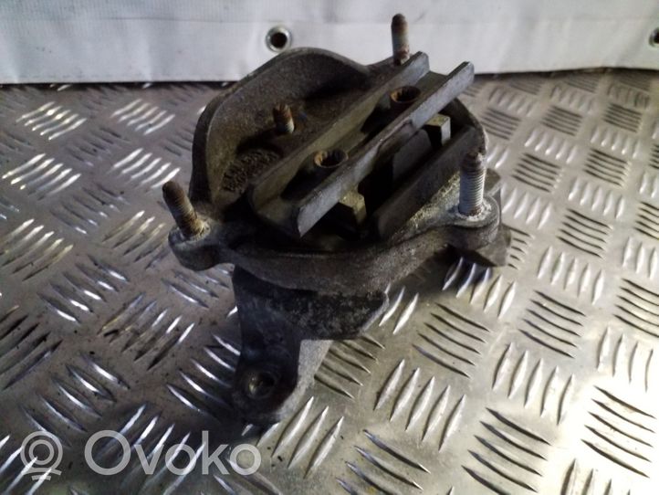 Audi A6 C7 Supporto della scatola del cambio 8K0399151