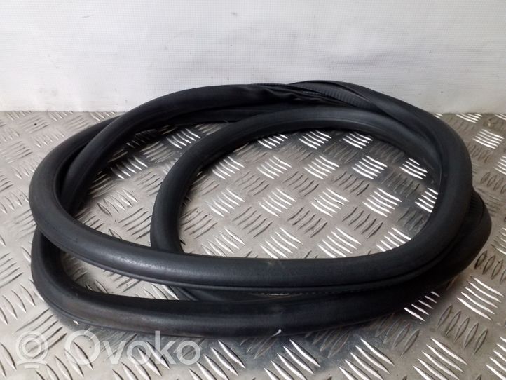 Opel Mokka Rear door rubber seal (on body) 