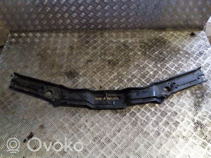 Audi A6 S6 C4 4A Staffa del pannello di supporto del radiatore parte superiore 