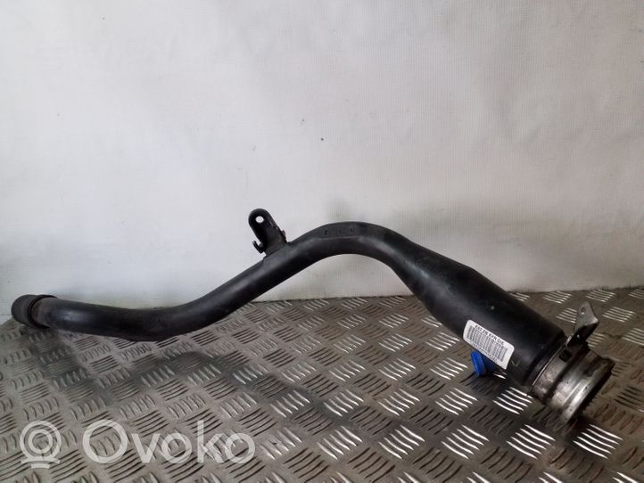 BMW X3 E83 Tubo e bocchettone per riempimento serbatoio del carburante 67596739