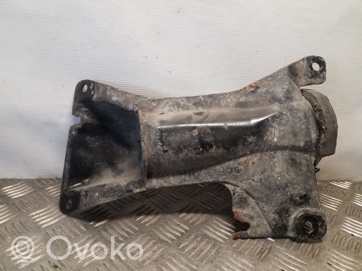 Audi 80 90 S2 B4 Etuiskunvaimentimen kannake 8A0512342C