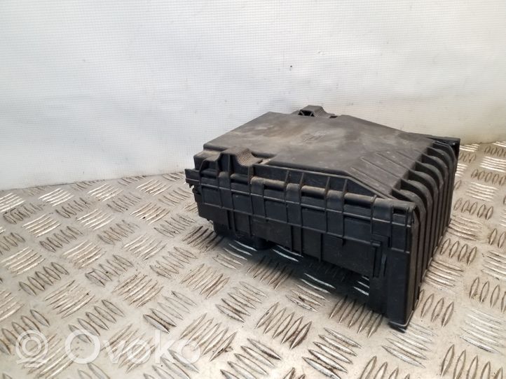 Skoda Superb B6 (3T) Fuse box set 1K0937118