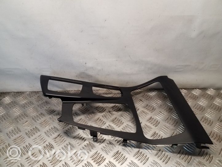 BMW 5 F10 F11 Contour de levier de vitesses 9206375