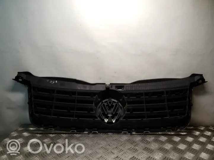 Volkswagen PASSAT B5.5 Etupuskurin ylempi jäähdytinsäleikkö 3B0853651L